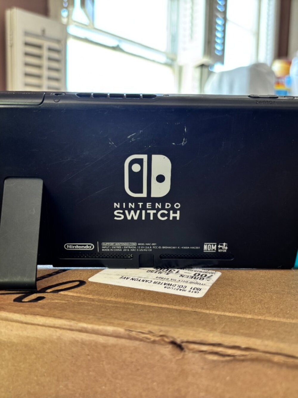 Gently Used Nintendo Switch 1 - Picture 5 of 9